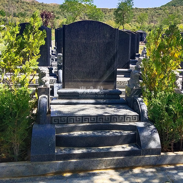 中式立碑