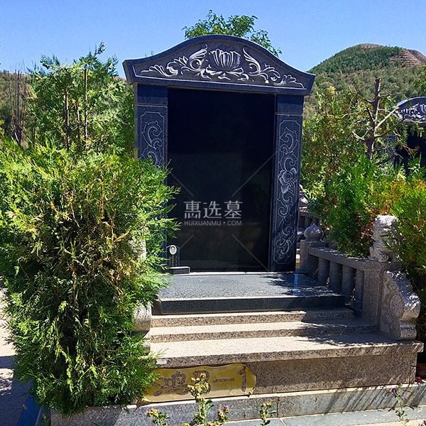 中式立碑