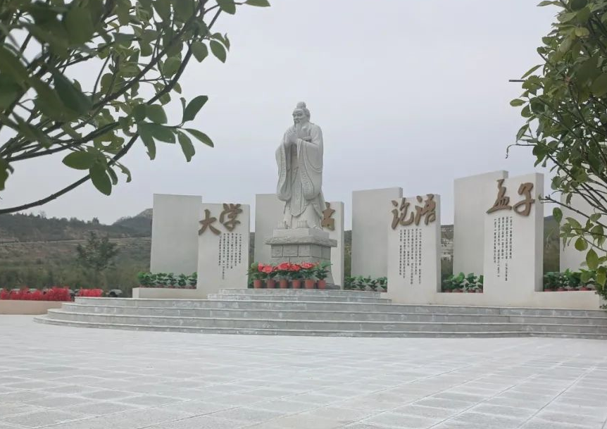 甘肃卧龙岗陵园 甘肃卧龙岗陵园