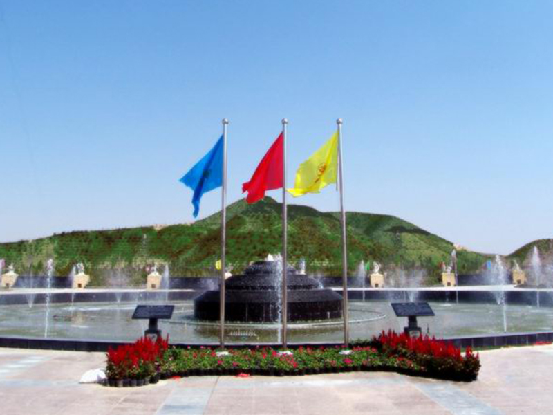 卧龙岗公墓 卧龙岗公墓