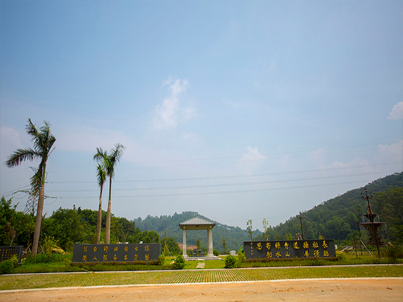 1676360362158132.jpg 陵园实拍.jpg