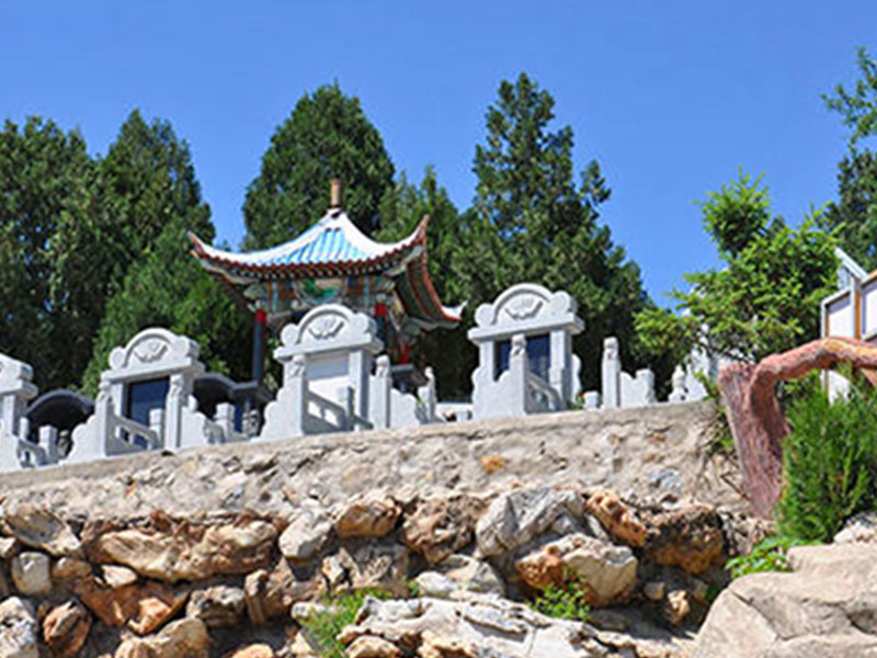 墓区实拍.jpg