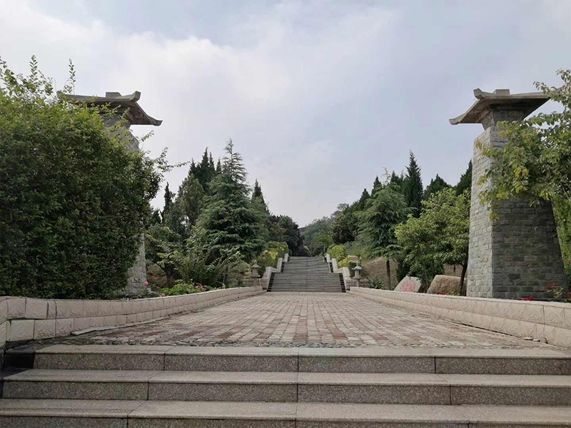 1679026002618378.jpg 石阶.jpg