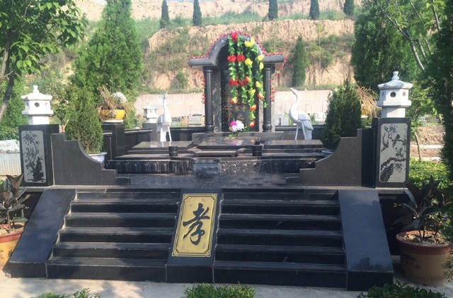 传统墓.jpg