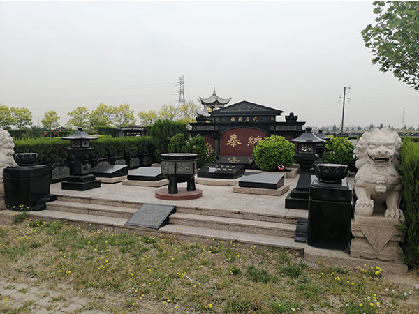 1720490108393012.jpg 东华林传统墓.jpg